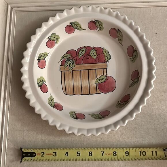 Over and Back, Inc. white ceramic apple pie plate NWOT - Picture 3 of 4